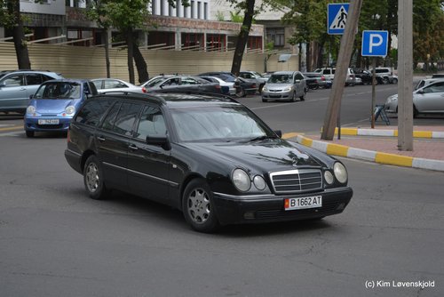 Mercedes S210