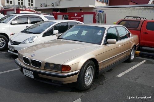 BMW 740i