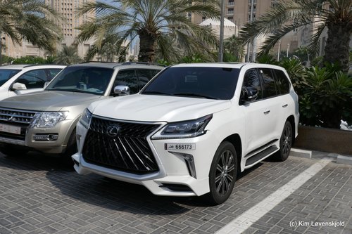 Lexus LX570