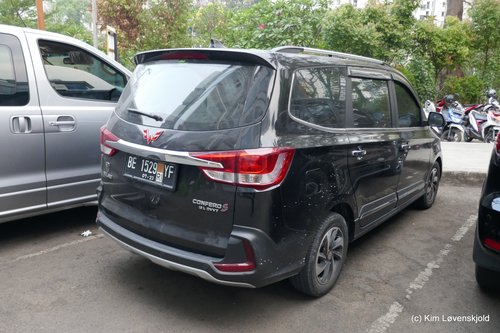 Wuling Cerfero S