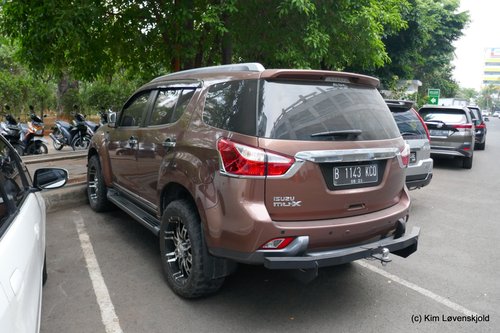 Isuzu mu-X