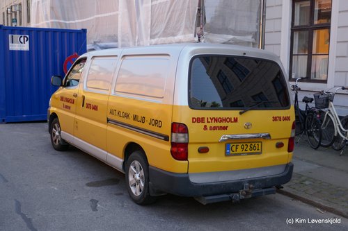 2011' Toyota HiAce
