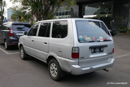 Toyota Kijang LGX