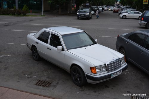 Mercedes W124