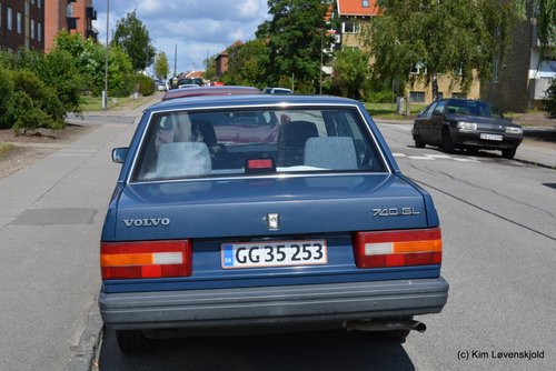 1991' Volvo 740 GL & (1990' Citroen BX)