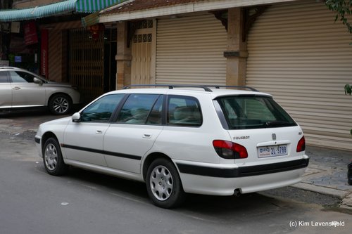 Peugeot 406