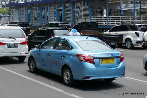 Toyota Limo