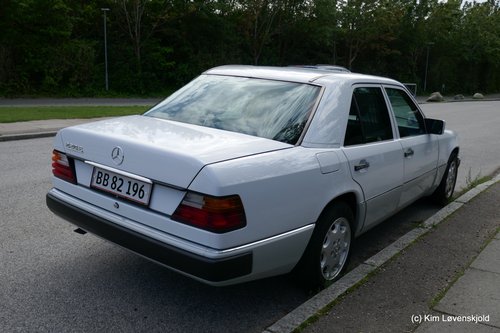 1992' Mercedes 220E