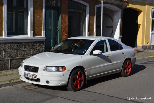 2009' Volvo S60 2,4