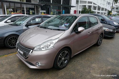 Peugeot 208