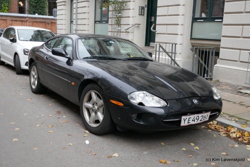 1997' Jaguar XK8 Coupe
