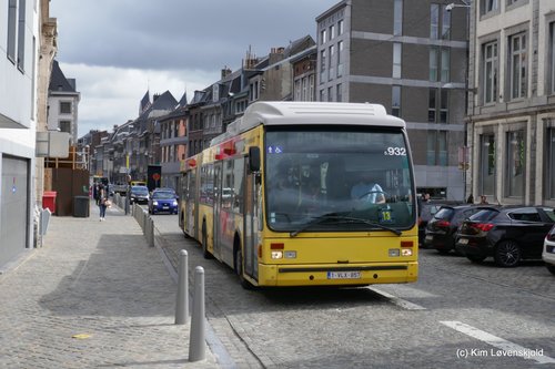 2003' Van Hool AG300