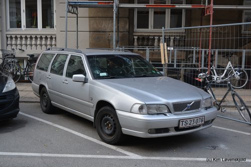 1999' Volvo V70 2,4