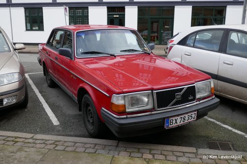 1989' Volvo 240 GL