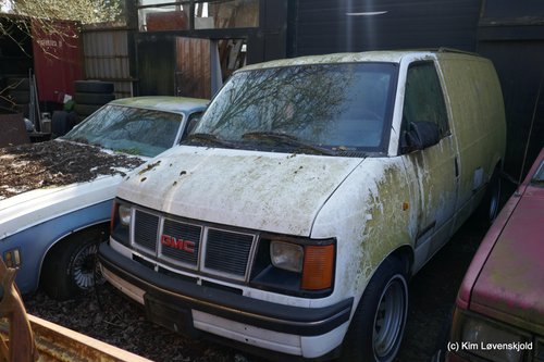 GMC Astro