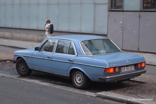 1982' Mercedes 230E