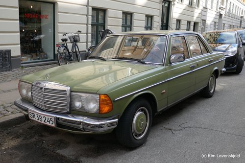 1981' Mercedes 230 E