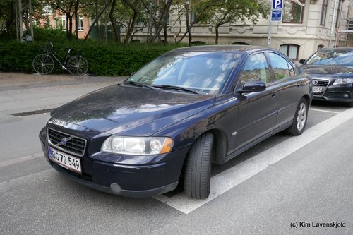 2005' Volvo S60 2,4
