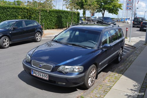 2002' Volvo V70 2,4T (MY00)