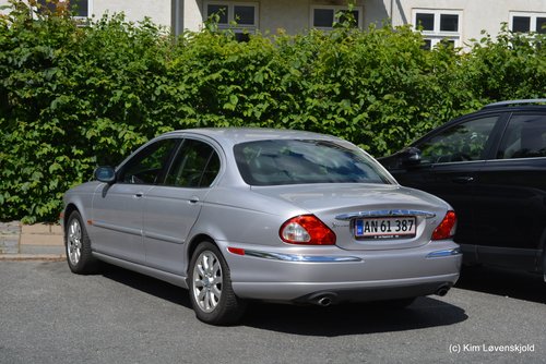 2003' Jaguar X-type 2,5 Aut.