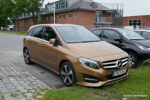 2017' Mercedes B180