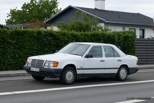 1986' Mercedes 300 E
