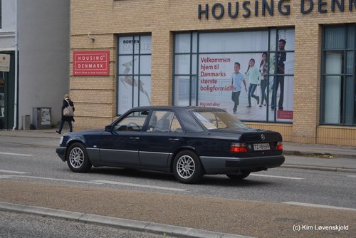 1987' Mercedes 300E (W124)