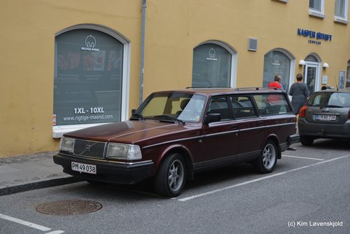 1994' Volvo 240 GL (MY93)