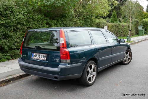 2000' Volvo V70 T5