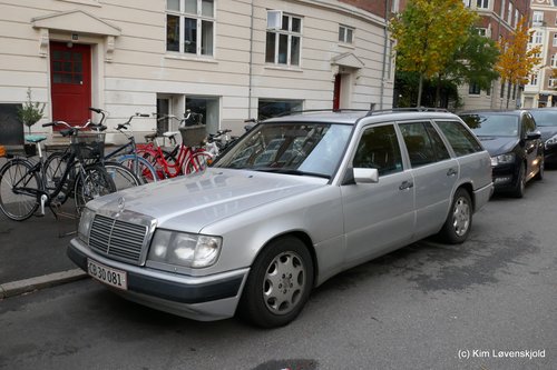 1992' Mercedes 300E