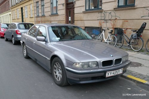 1999' BMW 735