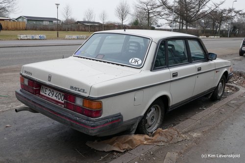 1988' Volvo 240 DL