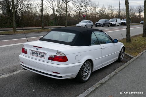 2000' BMW 320i Cabriolet