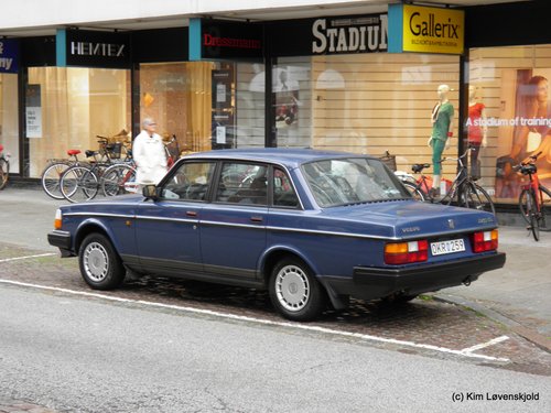 1990' Volvo 240 GL (MY91)