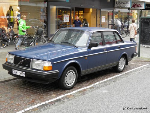 1990' Volvo 240 GL (MY91)