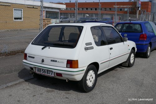 1986' Peugeot 205 Lacoste