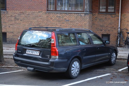 2000' Volvo V70 T5