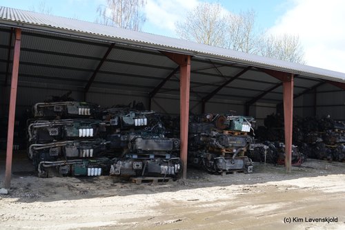 Engine/gearboxes from scrapped Arriva Volvo B12M/B12BLE