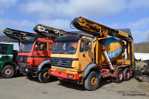 1998' Mercedes 3234 & 1995' Mercedes 2631