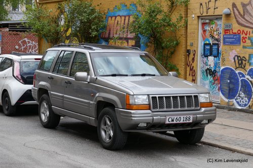 1997' Chrysler Grand Cherokee