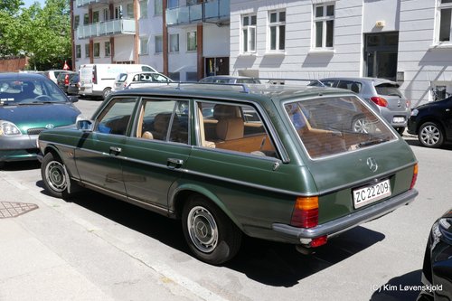 1983' Mercedes 230TE