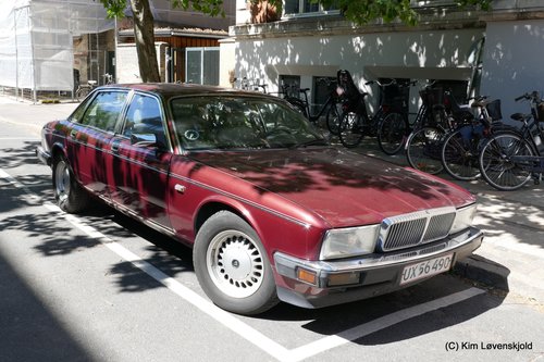 1989' Daimler XJ40?