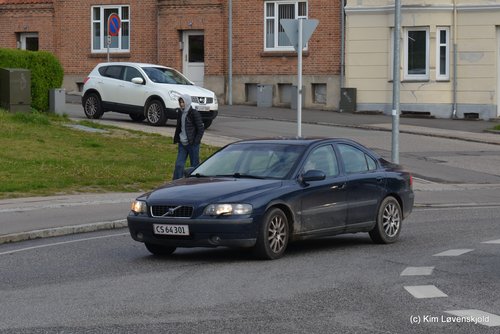 2000' Volvo S60