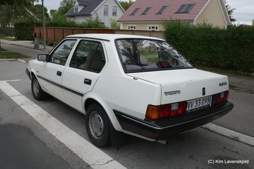 1989' Volvo 340 DL