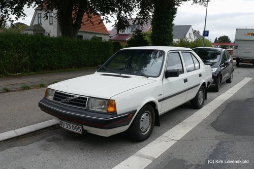 1989' Volvo 340 DL