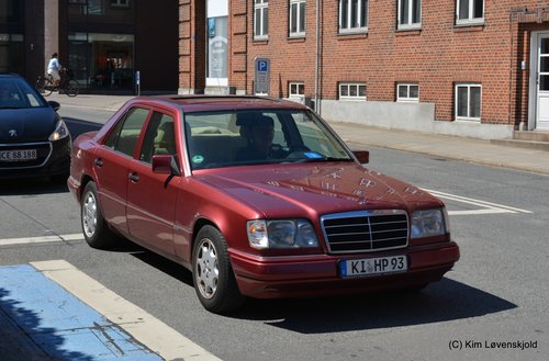 Mercedes W124