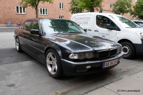 2001' BMW 728i