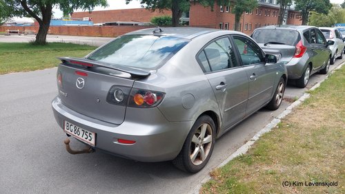 2005' Mazda 3 2,0