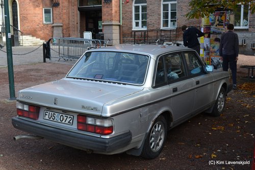 1987' Volvo 240 GL
