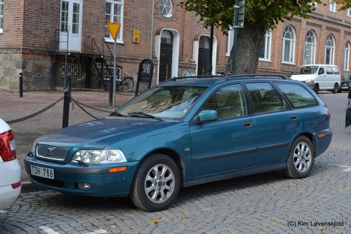 2002' Volvo V40 1,8